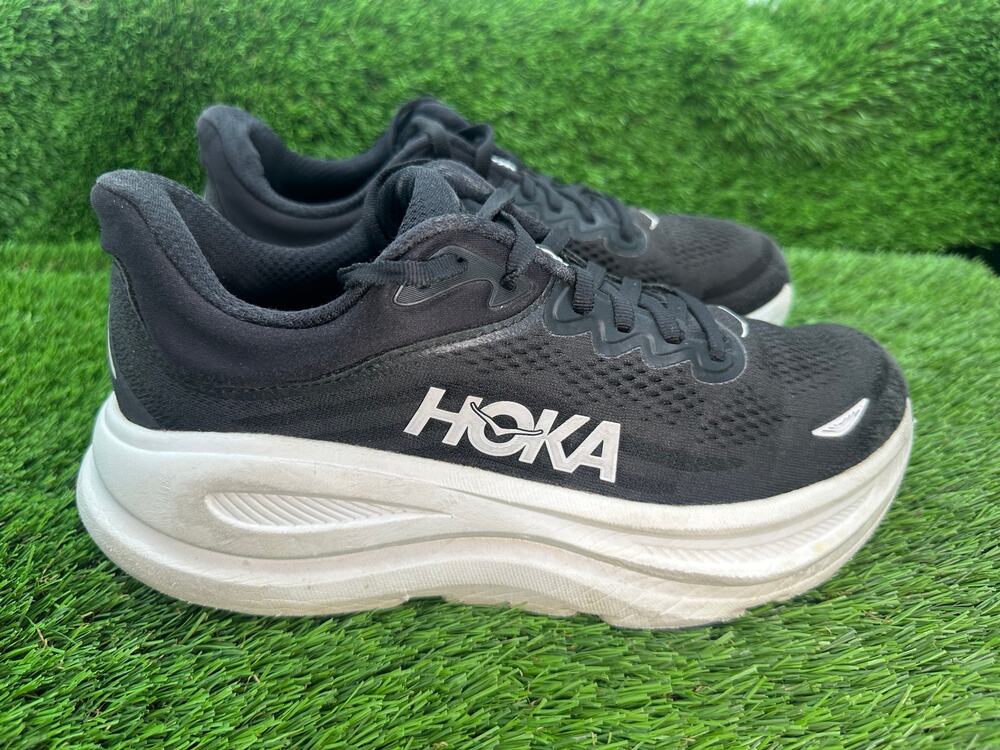 Hoka One One Bondi 9 1162012-BWHT Athletic Shoes Women's 7.5B Black Knit Running